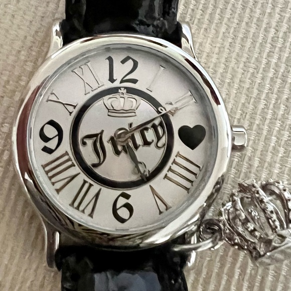 *Rare find* Vintage Juicy Couture Stainless Steel and Black Leather Strap Watch - Picture 9 of 10